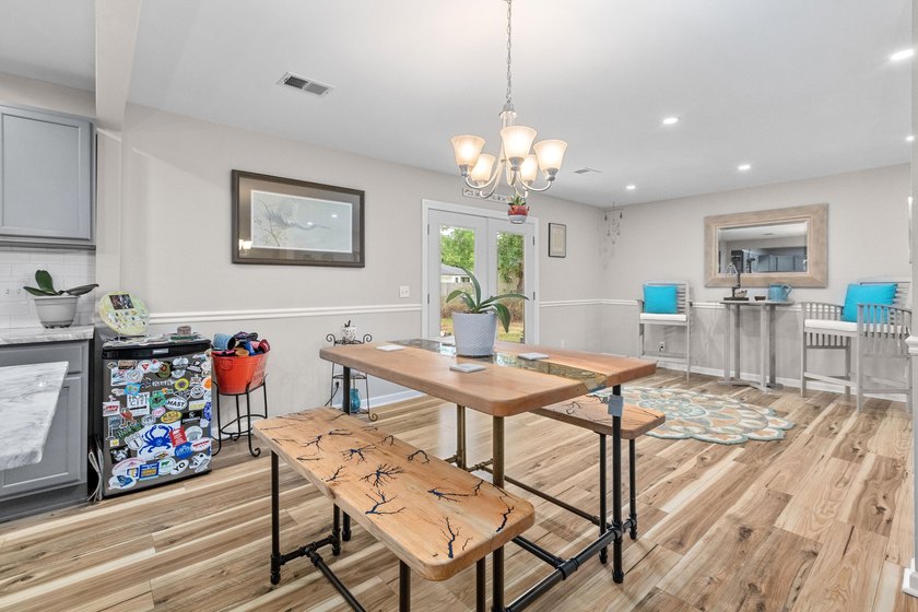 Welcome home! This is a beautiful 3br 2ba, brick ranch home - photo 17