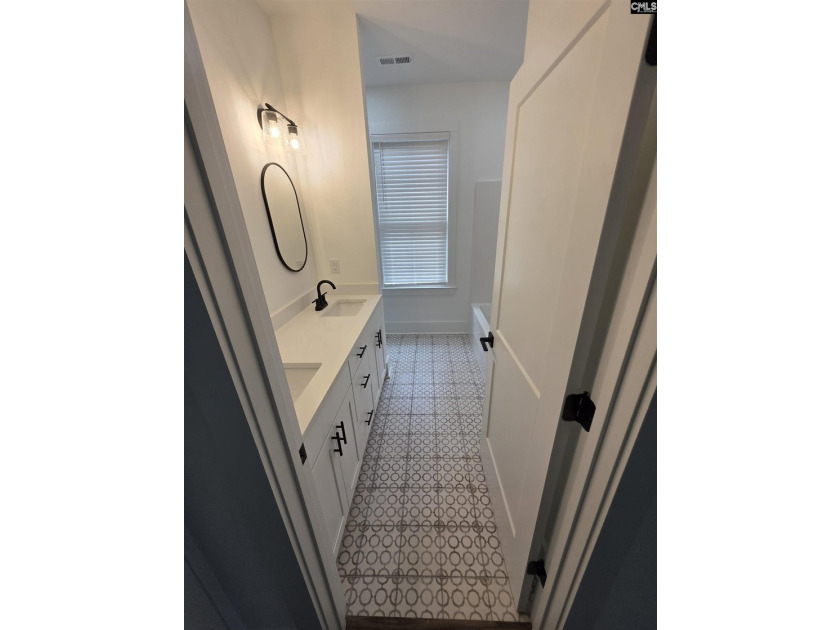 OPEN HOUSE 7/18 11am-1pm - Custom built home in 2022 has 4 - photo 25