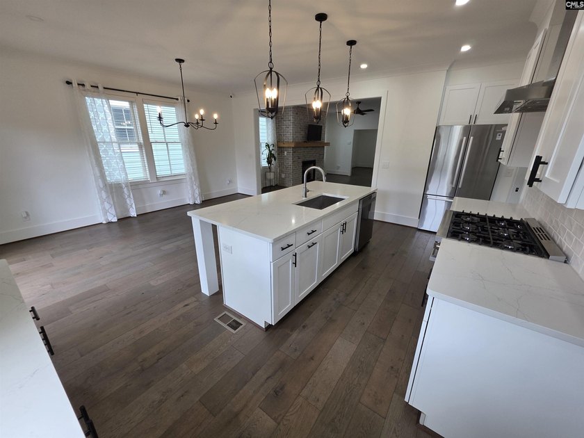OPEN HOUSE 7/18 11am-1pm - Custom built home in 2022 has 4 - photo 33