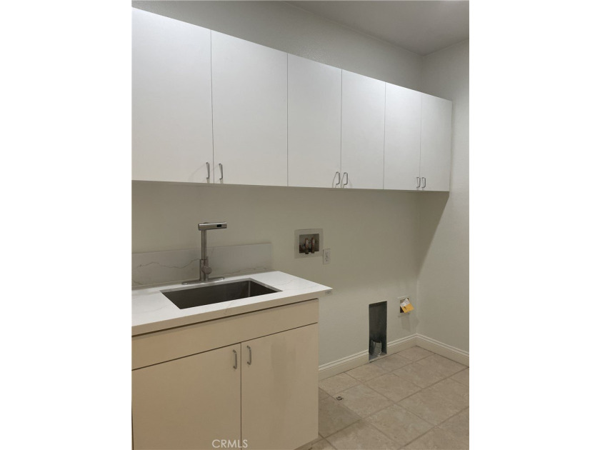 Welcome to 26958 Timberline Terrace in the desirable gated - photo 36