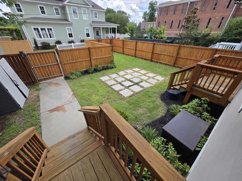 OPEN HOUSE 7/18 11am-1pm - Custom built home in 2022 has 4 - photo 41