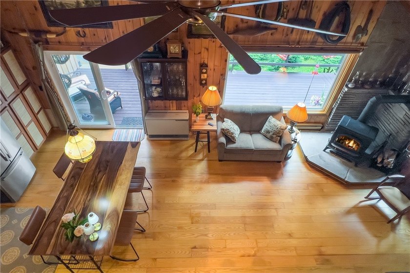 Escape to your own private woodland sanctuary set on 5 acres in - photo 20