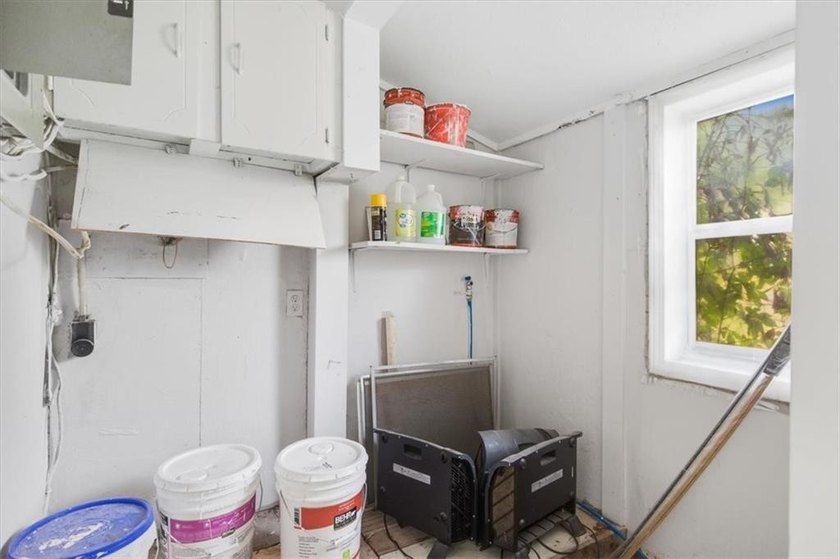 Check out this updated and affordable 3 bedroom, 1 home that - photo 21