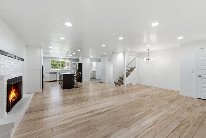 Completely reimagined Alpine home on a spacious 0.54-acre lot - photo 9