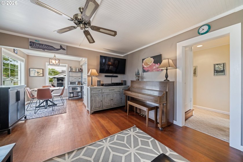 Coastal Charm in the Heart of Rockaway Beach! Welcome to your - photo 10