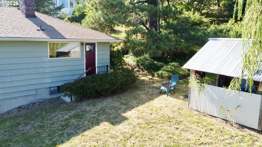 Live on top of the world in Camas, Washington. This rare, nearly - photo 6