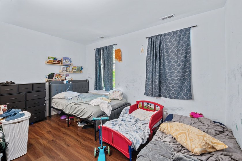 Beautiful East Rogers Park Brick 6 Unit investment opportunity - photo 21