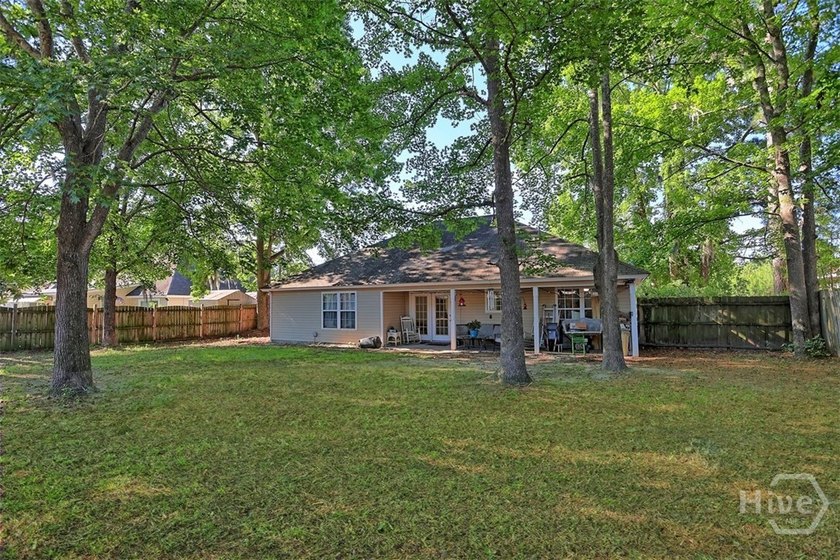 Solid 3-bedroom, 2-bath home in the established Georgetown - photo 3
