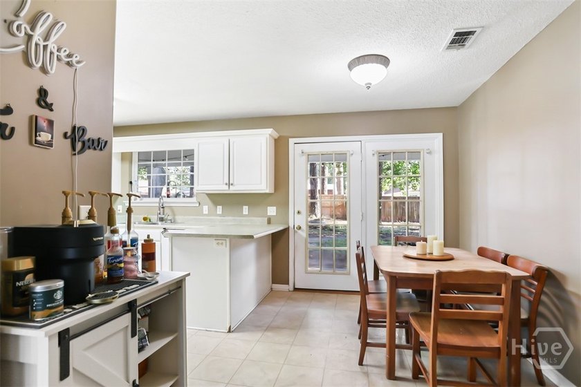 Solid 3-bedroom, 2-bath home in the established Georgetown - photo 8