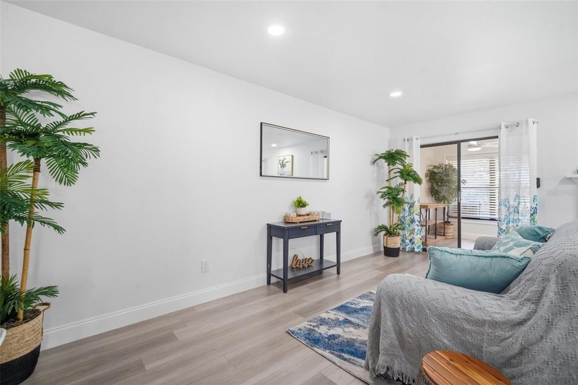GOLF COURSE VIEWS | CORNER UNIT | TONS OF NATURAL LIGHT | - photo 22