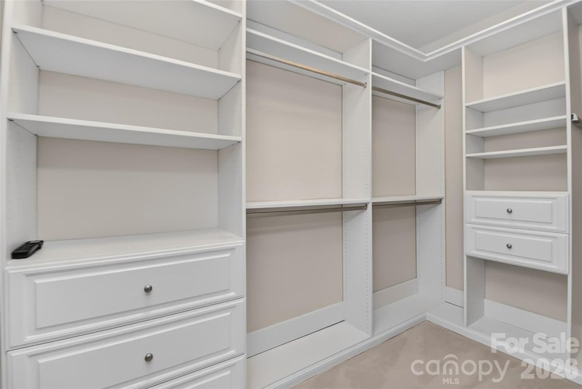 Welcome home to this pristine, one-owner full brick residence - photo 26