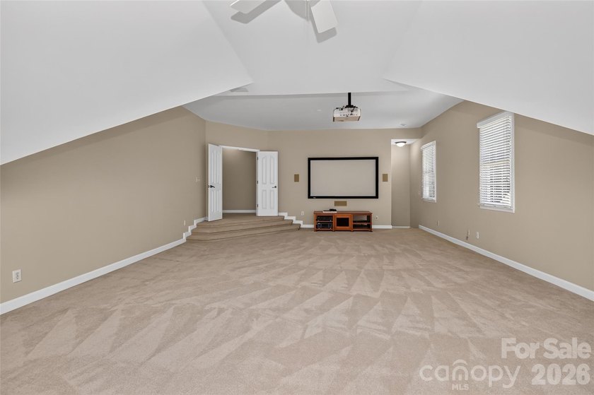 Welcome home to this pristine, one-owner full brick residence - photo 35