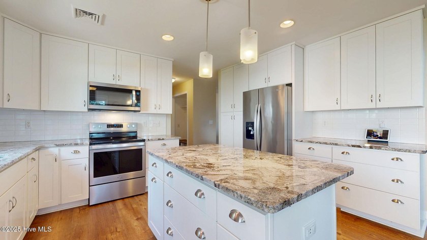Don't miss this rare opportunity to own a waterfront home with a - photo 16
