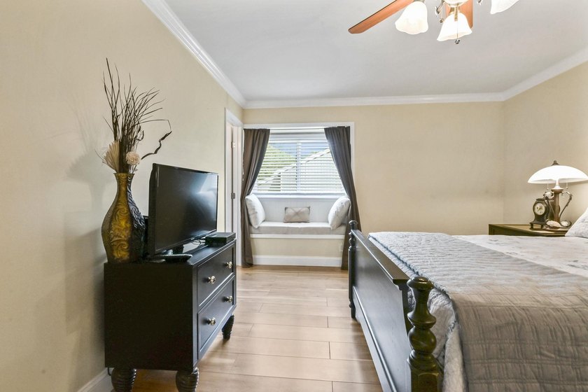 Experience easy coastal living in this beautifully updated - photo 19