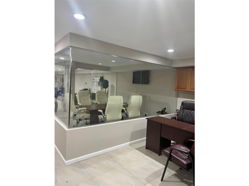 This boutique condominium commercial unit excellent for senior - photo 13