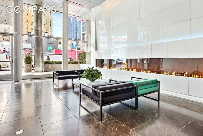 -Condo -24 hour doorman Your perfect urban retreat awaits in - photo 11