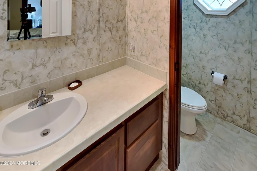 Beautiful 2-bedroom, 2-full-bath Skyline model home located in - photo 15