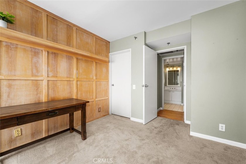 This fantastic ninth floor unit with an amazing view of the - photo 32