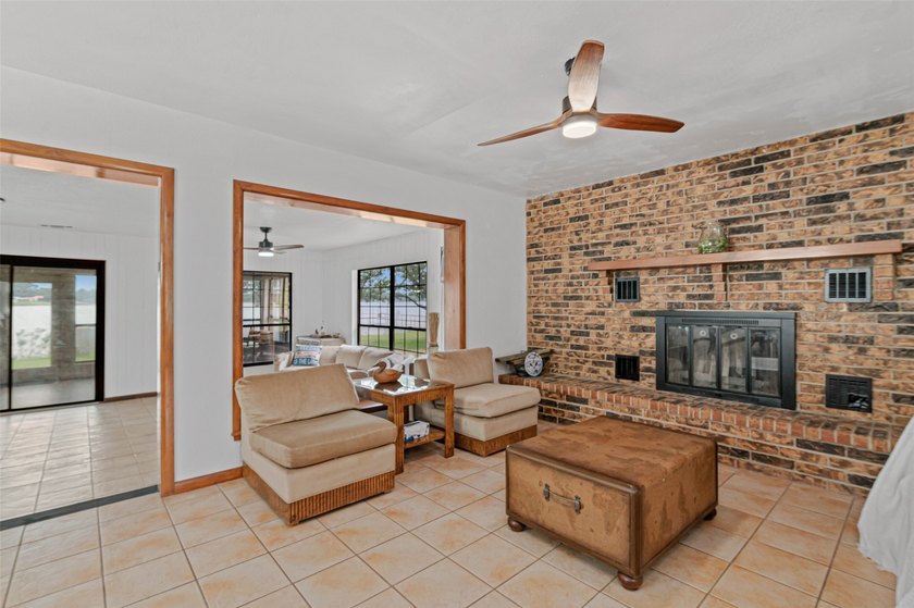Nocona Hills Waterfront Retreat Experience the best of lake - photo 13