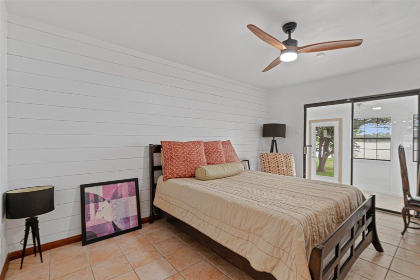 Nocona Hills Waterfront Retreat Experience the best of lake - photo 17