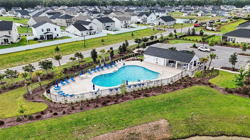 Welcome to this beautifully appointed 3-bedroom, 2-bath home - photo 31