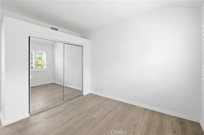 Welcome to 909 Muirfield Dr, situated in the heart of Newport - photo 20