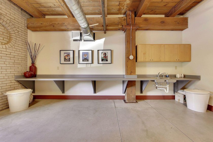 Welcome to your new home at the historic 1913 Calumet Building! - photo 21