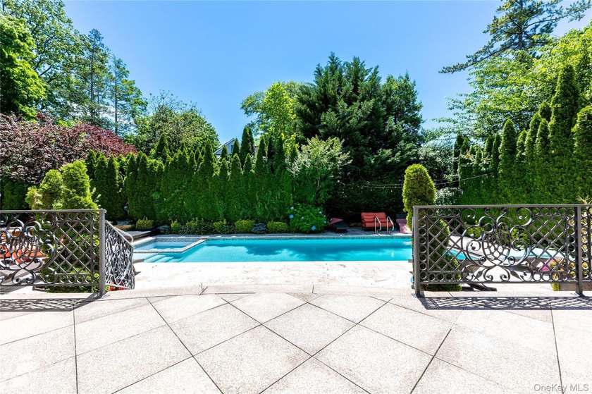 Rarely does a residence of this magnitude come to market - photo 33