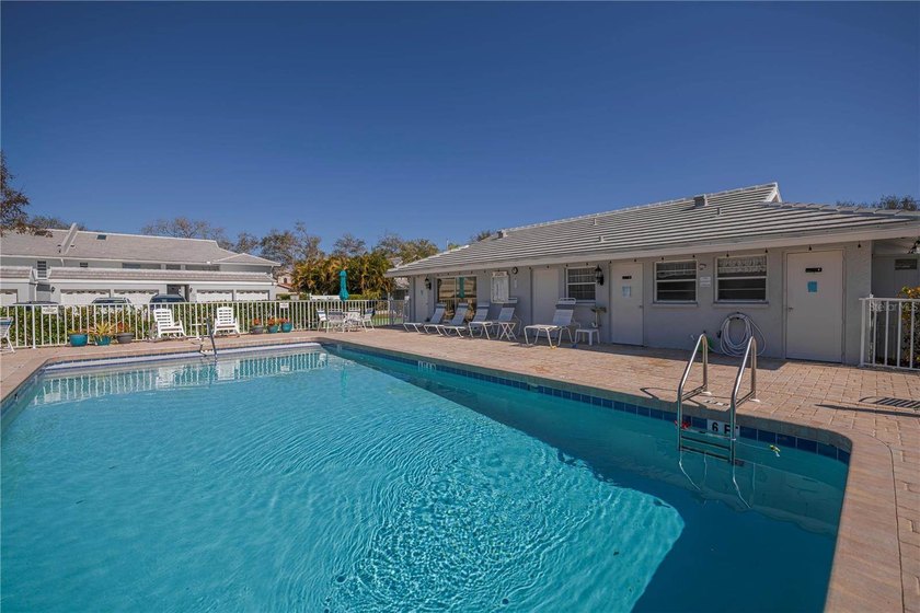 Welcome to this beautifully updated FIRST FLOOR, 2-bedroom - photo 38