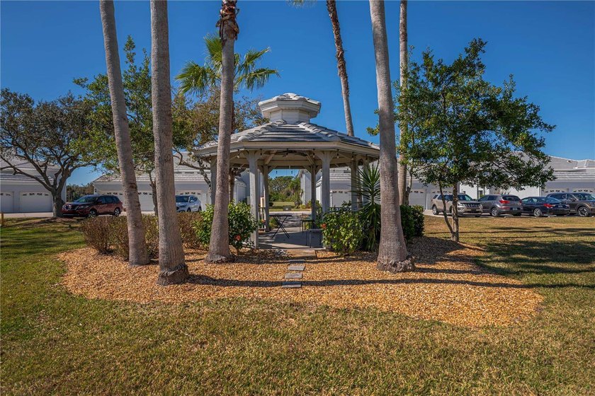 Welcome to this beautifully updated FIRST FLOOR, 2-bedroom - photo 42