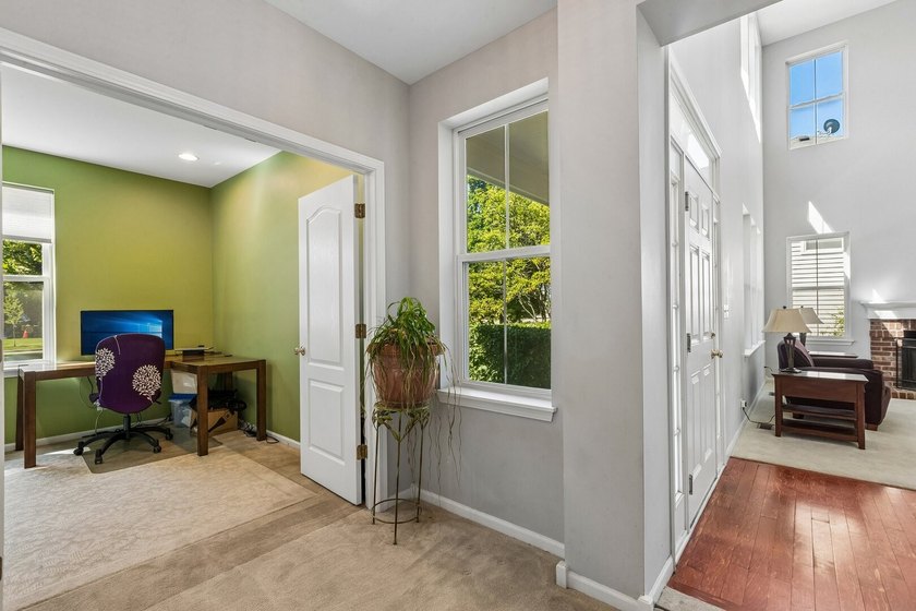 Welcome to this beautifully maintained 4-bedroom, 2.5-bath home - photo 11