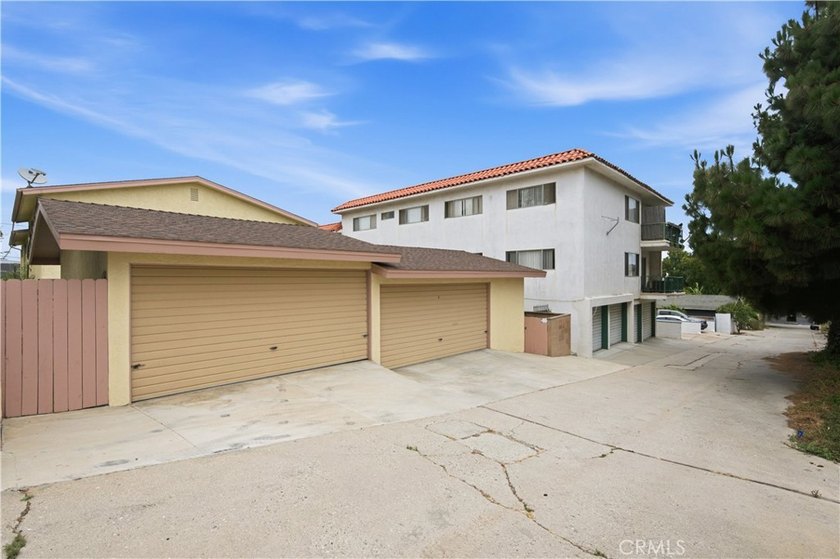 First time on the market in over 50 years! Nestled in the highly - photo 10