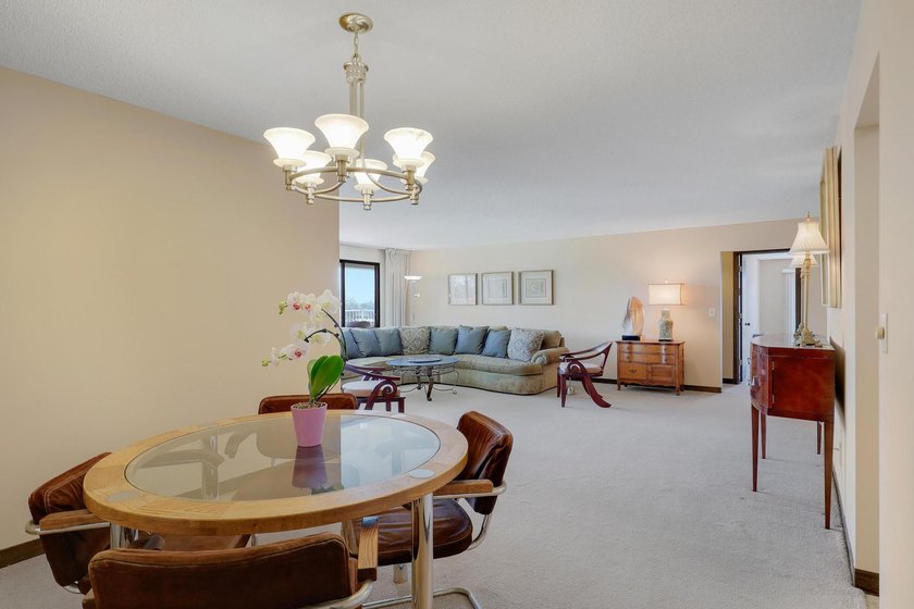 Seller providing a $15,000 credit at closing toward buyer's - photo 7