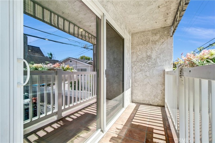 Those in-the-know, know Belmont Heights is the place to live in - photo 21