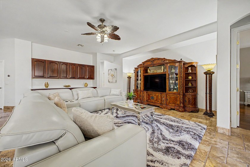 JUST REDUCED! This spectacular single-story residence in Valley - photo 11