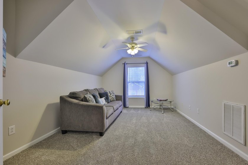 Welcome to 117 Bleckley Ave, located in the desirable Arrowhead - photo 18