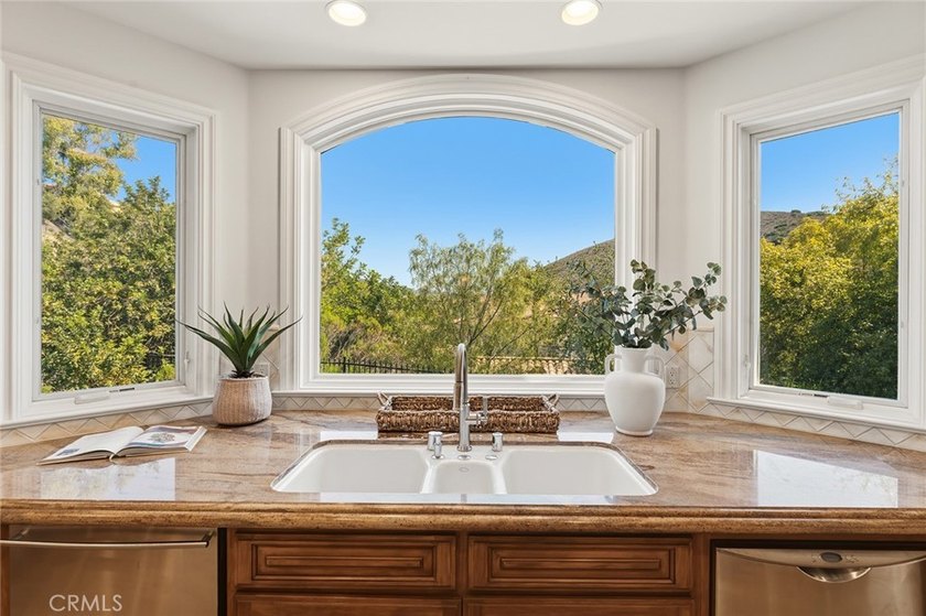 Nestled within the prestigious North Ranch Country Club Estates - photo 11