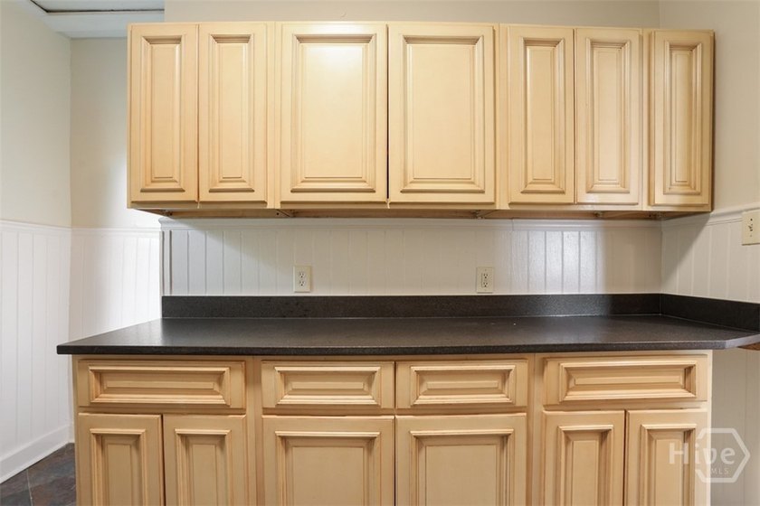 HAVE YOU BEEN LOOKING FOR A DUPLEX WHERE YOU CAN LIVE IN ONE - photo 8