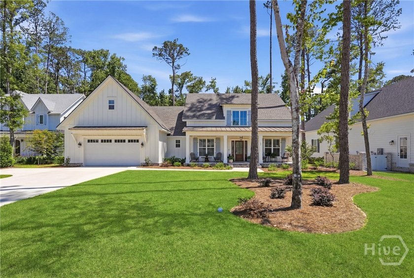 Refined Lowcountry living in Richmond Hill's gated Waterways - photo 2