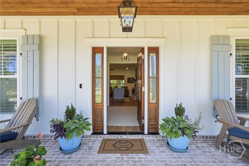Refined Lowcountry living in Richmond Hill's gated Waterways - photo 4