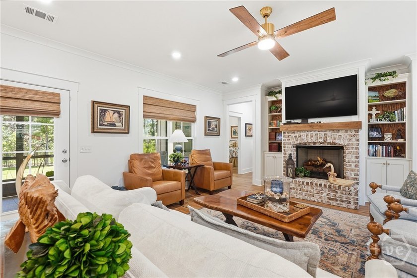 Refined Lowcountry living in Richmond Hill's gated Waterways - photo 7