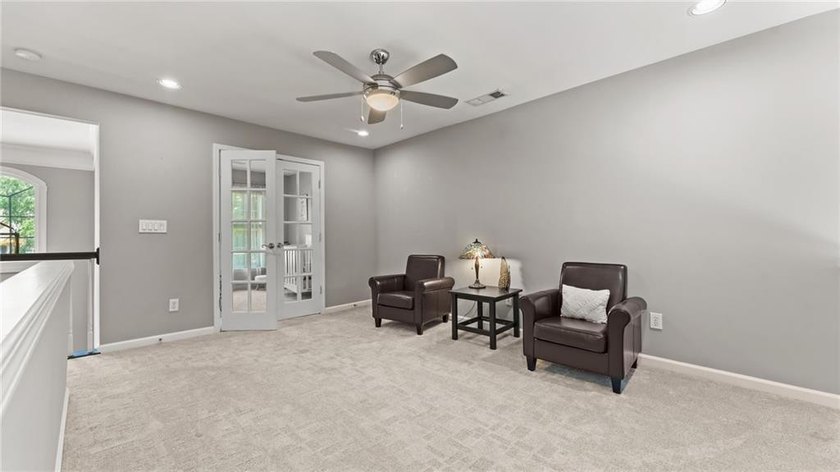 MOTIVATED SELLER! Bring all Offers!  Experience refined living - photo 12