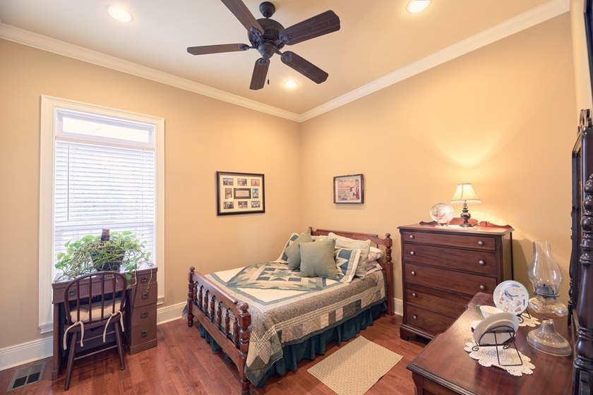 Southern charm meets peaceful country living. Built in 2007 - photo 14