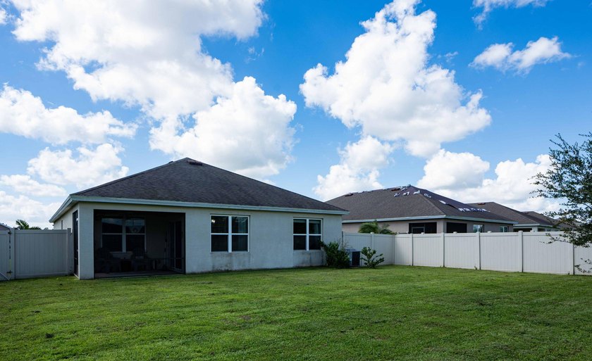 Welcome to Cobblestone! This beautiful 3 bedroom, 2 bathroom - photo 20