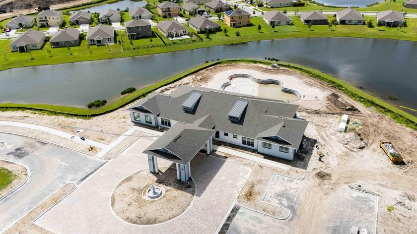 Welcome to Cobblestone! This beautiful 3 bedroom, 2 bathroom - photo 21