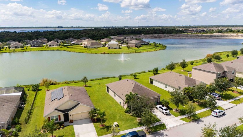 Welcome to Cobblestone! This beautiful 3 bedroom, 2 bathroom - photo 30
