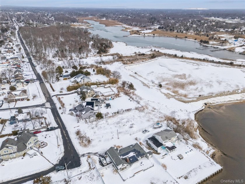 Build your coastal masterpiece on this rare, unique parcel - photo 17
