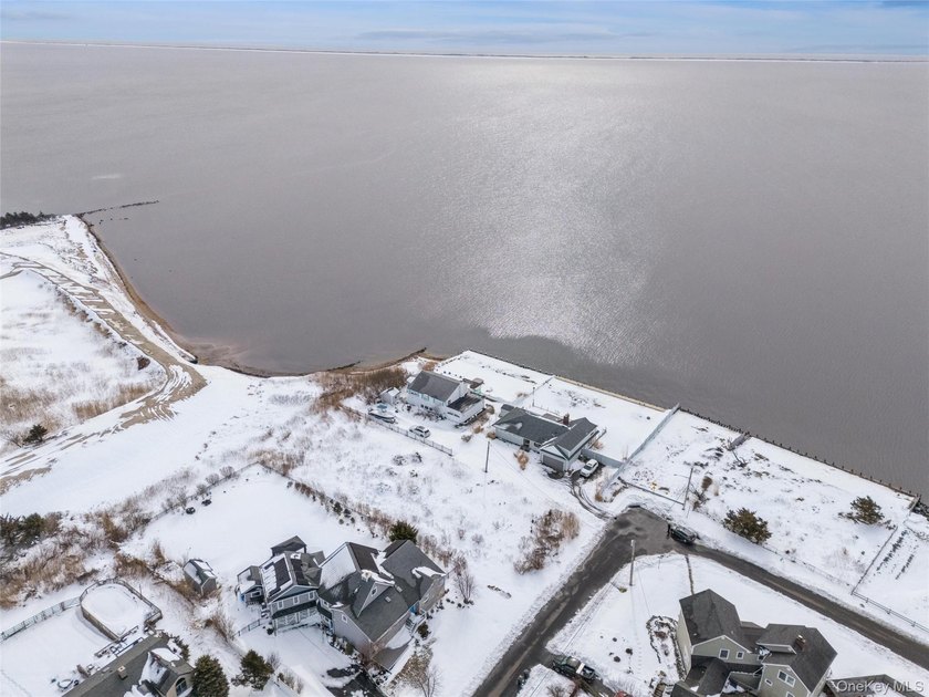 Build your coastal masterpiece on this rare, unique parcel - photo 18