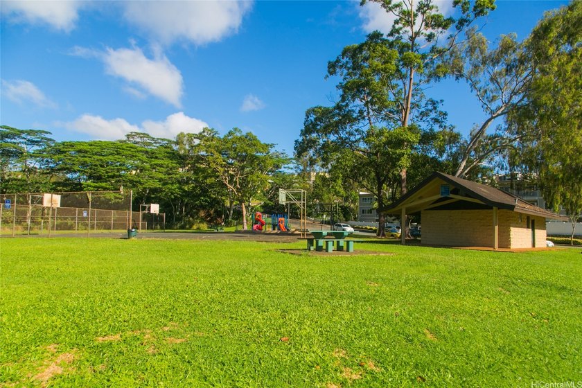 MOTIVATED SELLER!!! Welcome to this thoughtfully designed - photo 22