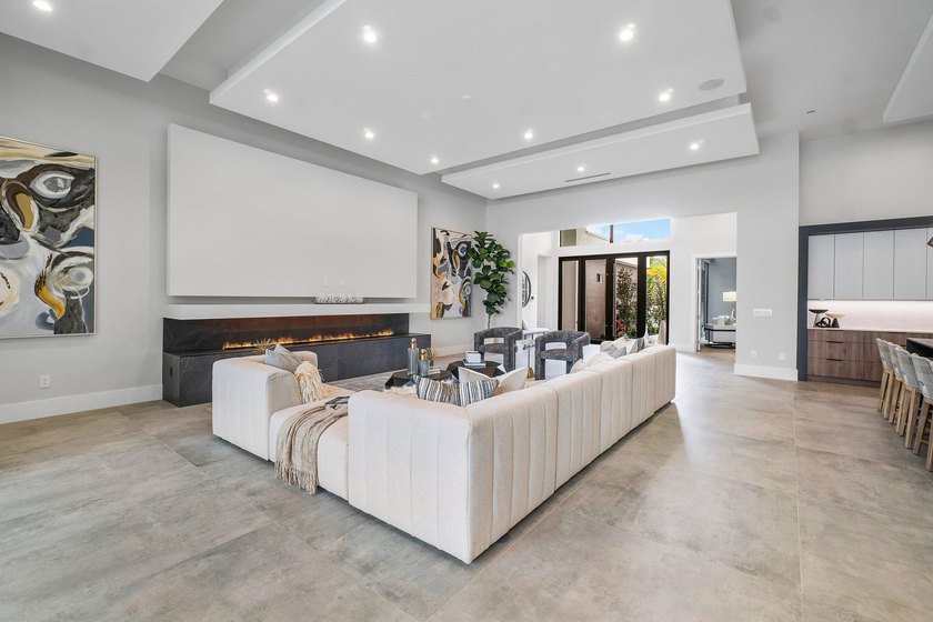Last chance to customize this one story home with a completely - photo 6